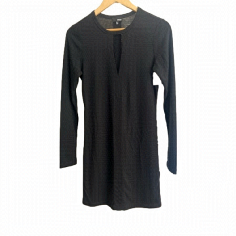 NWT Aritzia Wilfred Free Keyhole Neckline Sweater Dress in Black